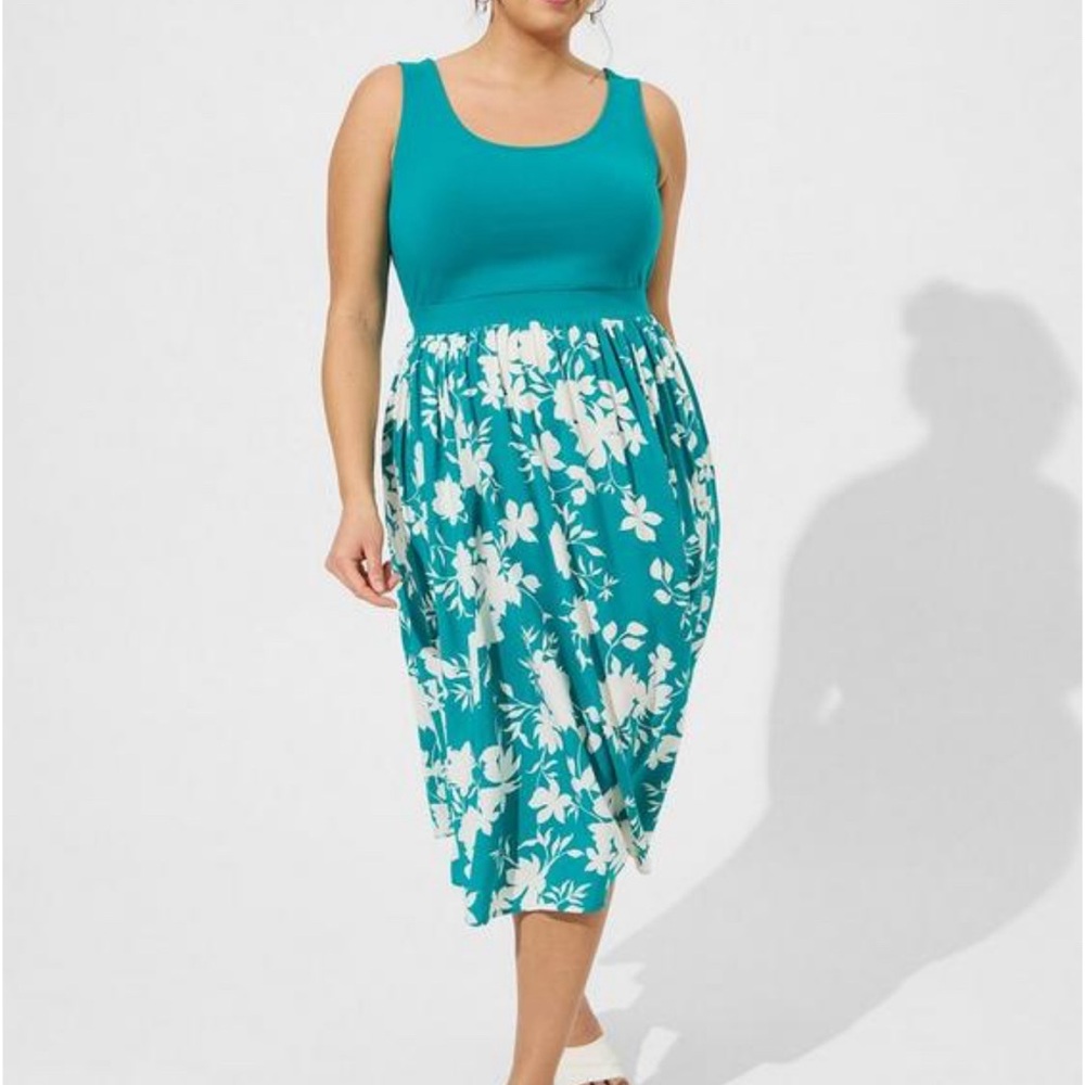 Torrid Womens Floral Teal Midi Foxy Challis Twist Back Dress Size 1 NEW